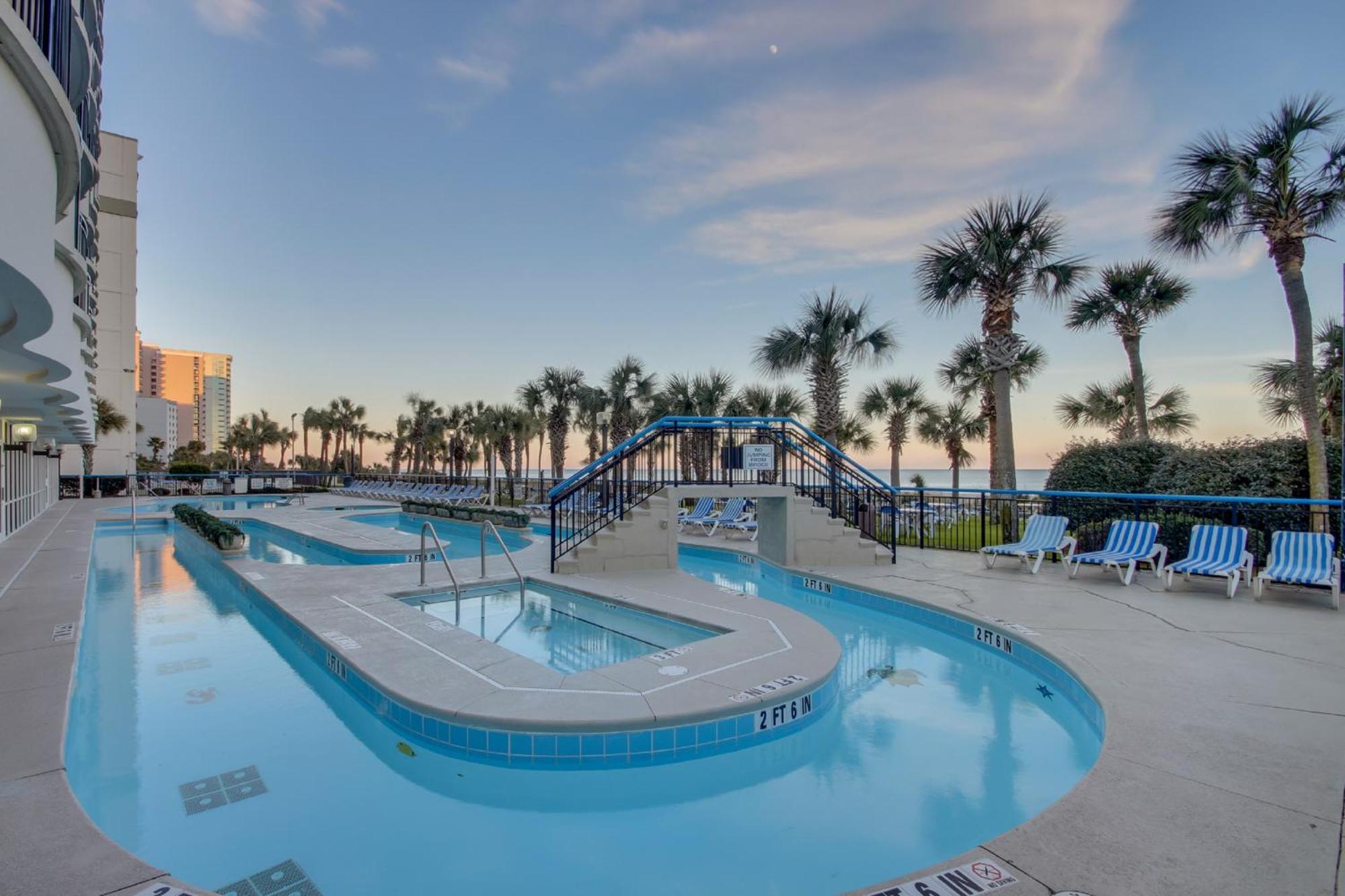 Oceanfront Condo W Balcony Minutes Walk To The Beach Myrtle Beach Ngoại thất bức ảnh